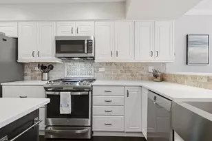 1840 Golf View Dr, Bartlett, IL 60103 - Photo 17