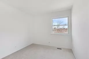 4 Lexington Ct, Streamwood, IL 60107 - Photo 11