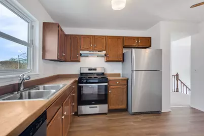 4 Lexington Court, Streamwood, IL 60107 - Photo 7