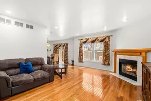 301 Inner Cir Dr, Bolingbrook, IL 60490 - Photo 3