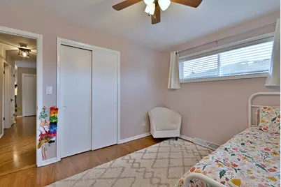 1105 S Euclid Avenue, Villa Park, IL 60181 - Photo 5