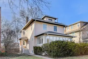 847 Fair Oaks Ave, Oak Park, IL 60302 - Photo 1