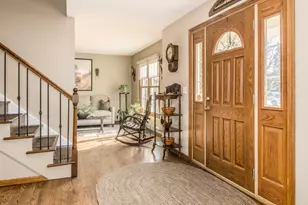 282 Waterford Dr, Lake Zurich, IL 60047 - Photo 5