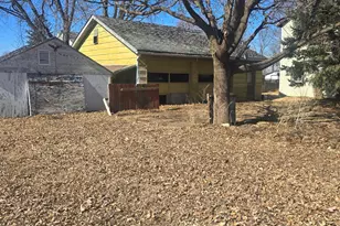 201 W 2nd St, Leaf River, IL 61047 - Photo 31