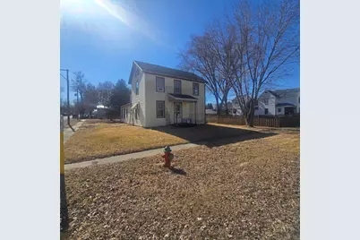 201 W 2nd Street, Leaf River, IL 61047 - Photo 7