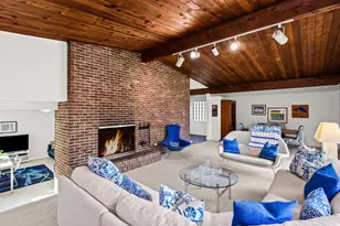 9337 Lincolnwood Dr, Evanston, IL 60203 - Photo 5