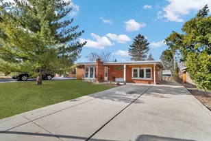 326 N Forest Ave, Hillside, IL 60162 - Photo 1
