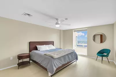 301 N Neil Street #608, Champaign, IL 61820 - Photo 5
