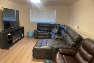 17720 Central Park Ave, Country Club Hills, IL 60478 - Photo 5