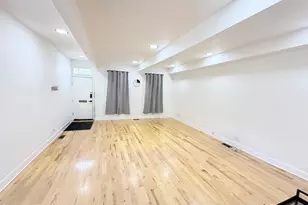 1945 W Thomas St, Chicago, IL 60622 - Photo 5