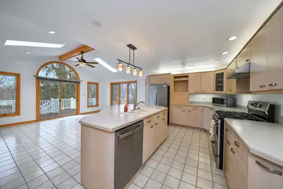 [Address not provided], Wheaton, IL 60187 - Photo 7