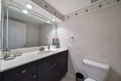 [Address not provided], Wheaton, IL 60187 - Photo 25