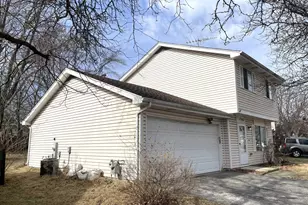 1740 Cumberland Rd, Aurora, IL 60504 - Photo 3