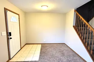 1740 Cumberland Rd, Aurora, IL 60504 - Photo 9