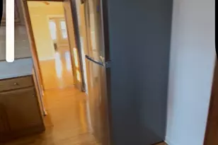 7825 S Phillips Ave, Chicago, IL 60649 - Photo 9