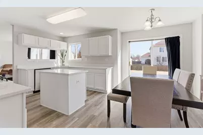 502 Kristen Street, Plano, IL 60545 - Photo 7