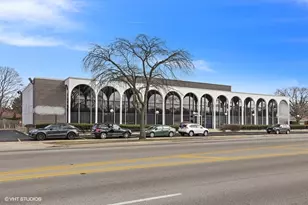 7101 N Cicero Ave, Lincolnwood, IL 60712 - Photo 1
