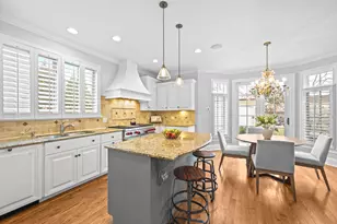 33 Washington Cir, Lake Forest, IL 60045 - Photo 11