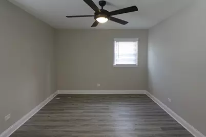 1800 Hollywood Avenue, Hanover Park, IL 60133 - Photo 19