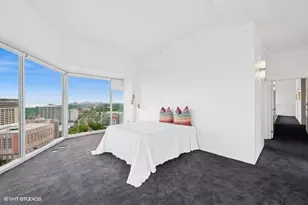 1720 Maple Ave, Evanston, IL 60201 - Photo 15