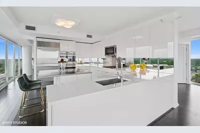 1720 Maple Avenue #2710, Evanston, IL 60201 - Photo 7