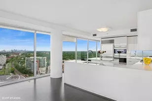 1720 Maple Ave, Evanston, IL 60201 - Photo 9