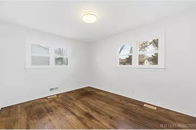 208 W State Street, North Aurora, IL 60542 - Photo 11