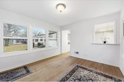 208 W State Street, North Aurora, IL 60542 - Photo 7