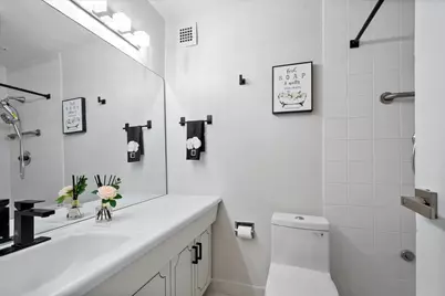 6933 N Kedzie Avenue #117, Chicago, IL 60645 - Photo 13