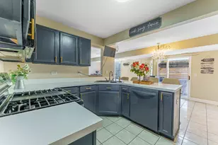 1649 Park Vista Ln, Aurora, IL 60504 - Photo 11