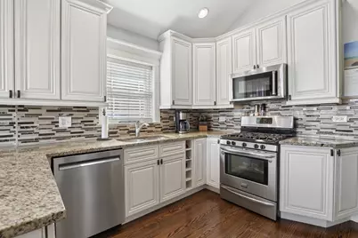 4565 N McVicker Avenue, Chicago, IL 60630 - Photo 15