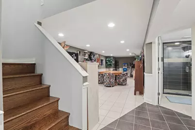 4565 N McVicker Avenue, Chicago, IL 60630 - Photo 17