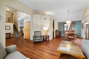 9920 Sussex Ct, Mokena, IL 60448 - Photo 5