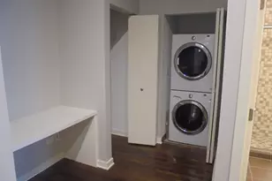 1111 W 15th St, Chicago, IL 60608 - Photo 15