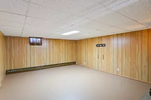 938 Hillcrest Rd, Elgin, IL 60123 - Photo 19