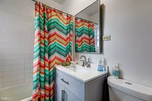 2832 N Mozart St, Chicago, IL 60618 - Photo 19