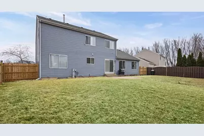 755 White Pine Circle, Lake in the Hills, IL 60156 - Photo 25