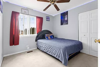 755 White Pine Circle, Lake in the Hills, IL 60156 - Photo 17