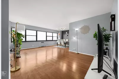 4200 N Marine Drive #904, Chicago, IL 60613 - Photo 3