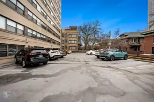 4200 N Marine Dr, Chicago, IL 60613 - Photo 15