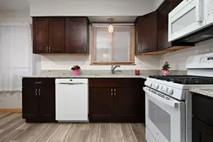 5850 N Mulligan Ave, Chicago, IL 60646 - Photo 5