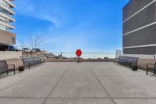 6147 N Sheridan Rd, Chicago, IL 60660 - Photo 35