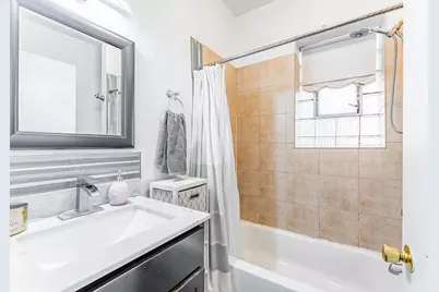 831 N Keystone Avenue, Chicago, IL 60651 - Photo 7