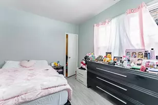 831 N Keystone Ave, Chicago, IL 60651 - Photo 31