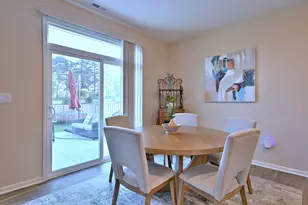 1381 Vineyard Ln, Pingree Grove, IL 60140 - Photo 9