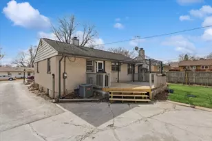 4804 Rose St, Crystal Lake, IL 60014 - Photo 5