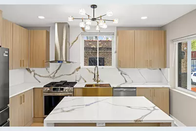 8645 S Bennett Avenue, Chicago, IL 60617 - Photo 9
