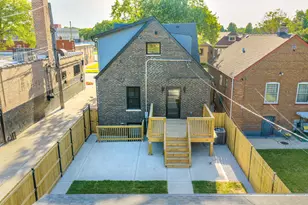 8645 S Bennett Ave, Chicago, IL 60617 - Photo 39