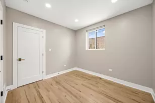 8645 S Bennett Ave, Chicago, IL 60617 - Photo 13