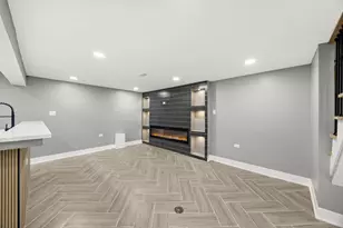 8645 S Bennett Ave, Chicago, IL 60617 - Photo 33